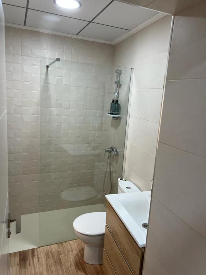 Agradable Casa Familiar En Pliego. Apartment Luaran gambar