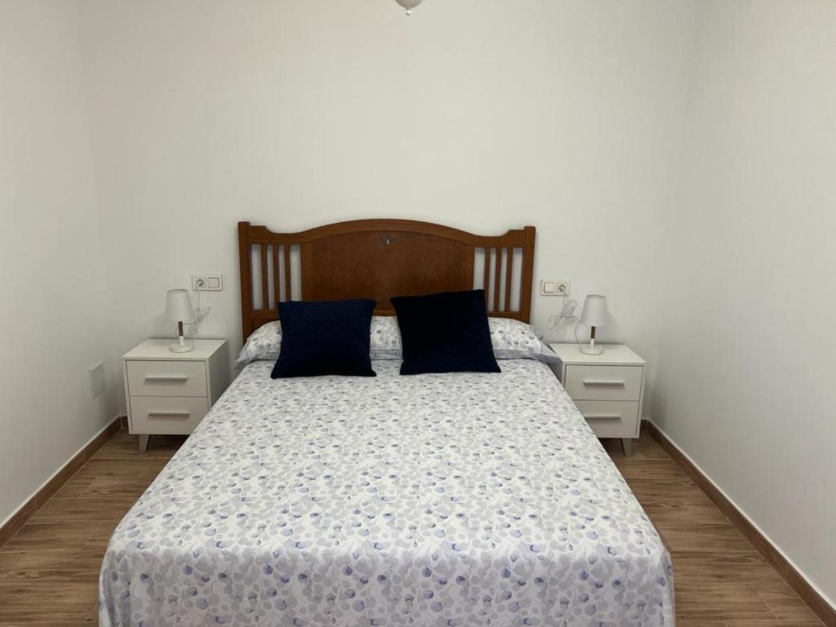 Agradable Casa Familiar En Pliego. Apartment Luaran gambar