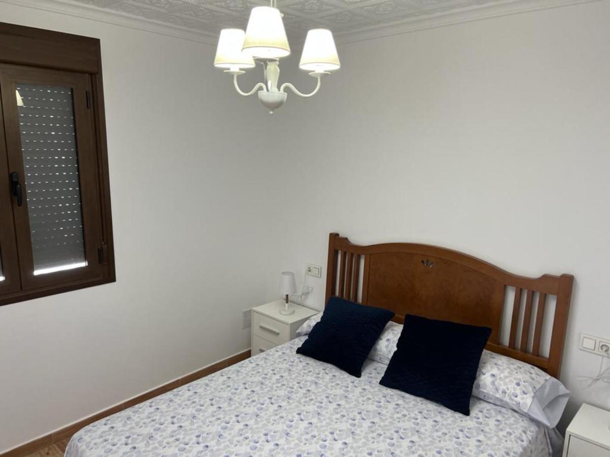 Agradable Casa Familiar En Pliego. Apartment Luaran gambar