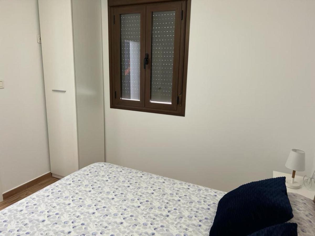 Agradable Casa Familiar En Pliego. Apartment Luaran gambar