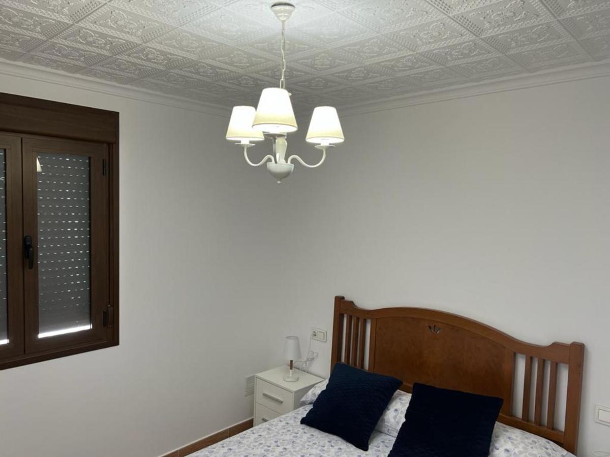 Agradable Casa Familiar En Pliego. Apartment Luaran gambar